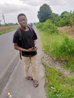 Natafuta Kazi Ya Ujenzi