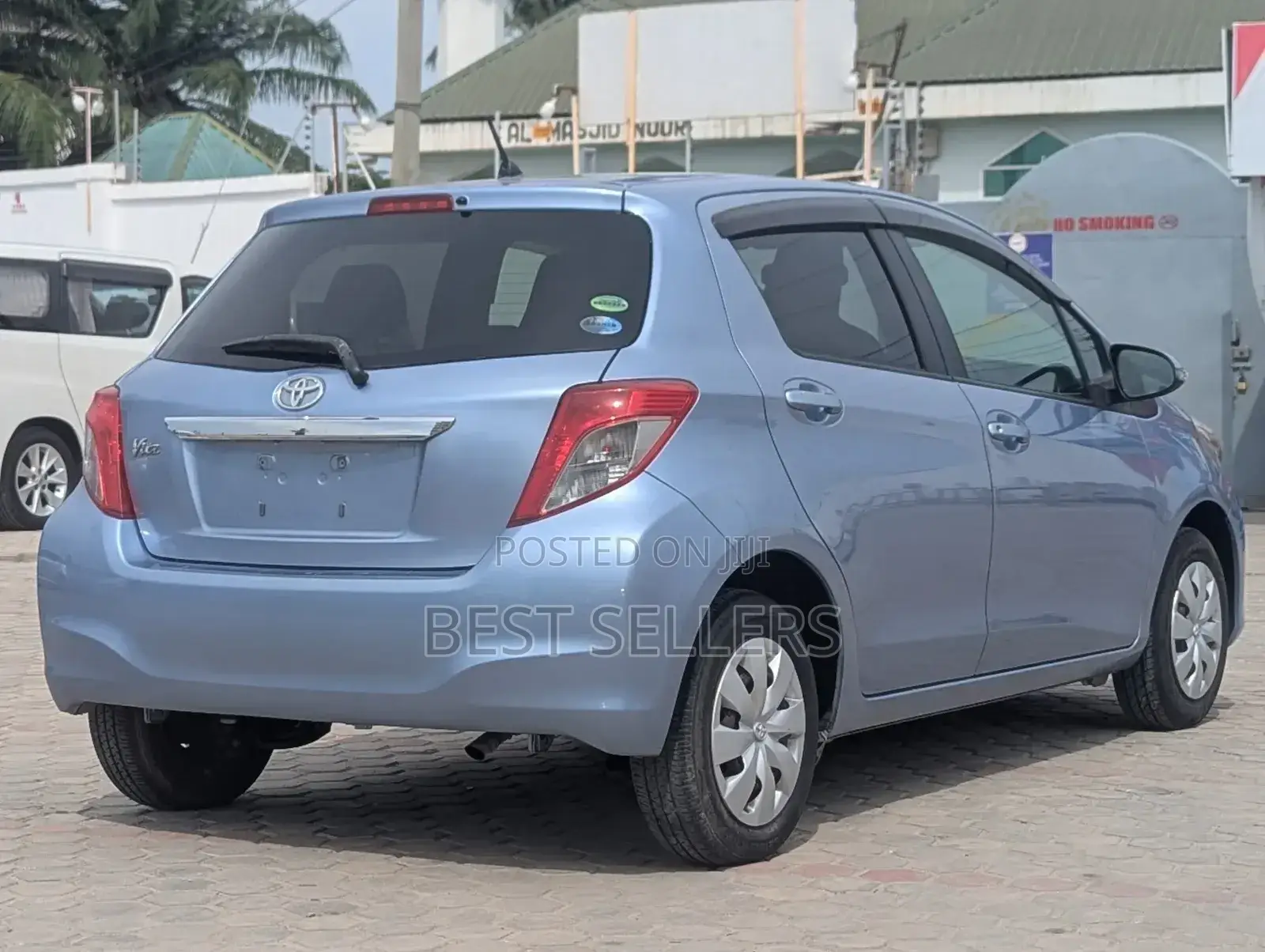 Toyota Vitz 1.3 AWD 5dr 2014 Blue