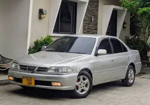 Toyota Carina 1.6 FWD Sedan 1998 Silver