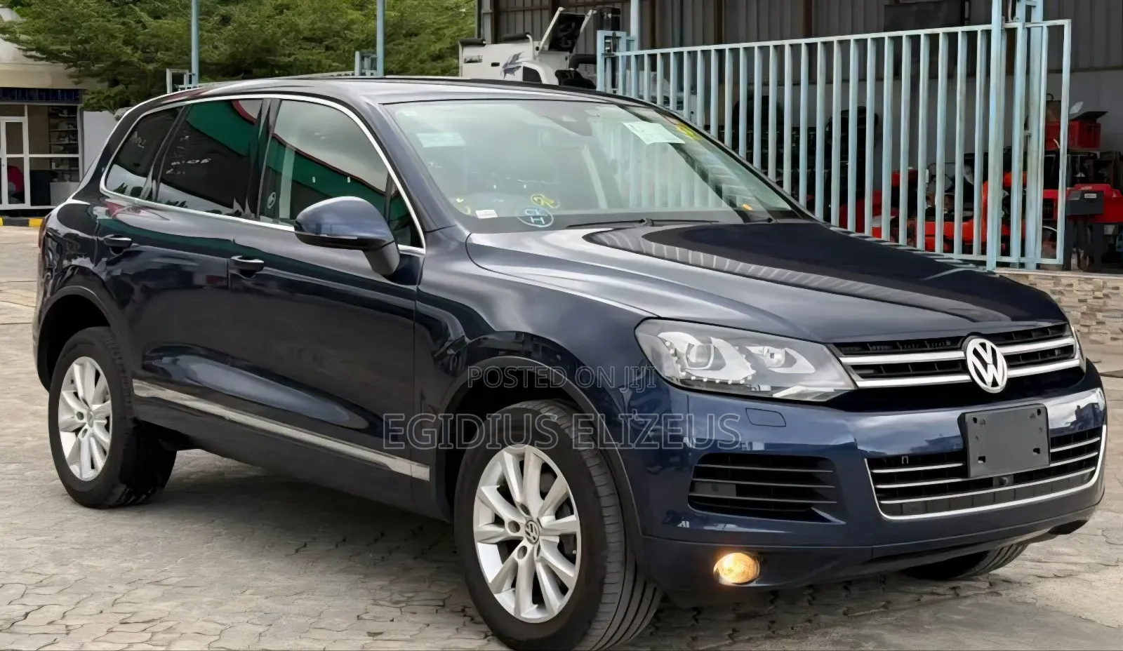 Volkswagen Touareg 2011 Blue