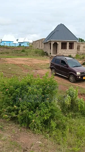 Kiwanja Ki a Uzwa Kisesa