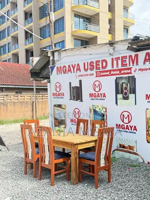 Dinning Table Ya Kishua Sanaa