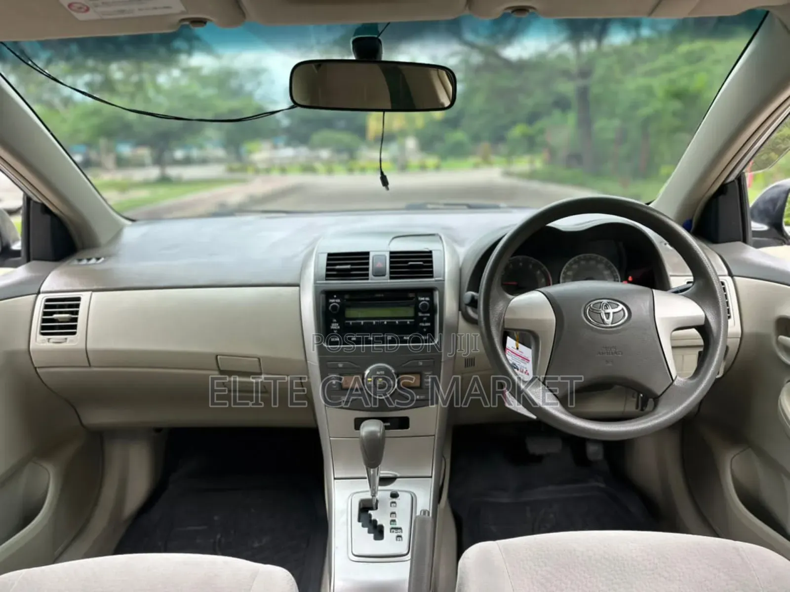 Toyota Axio 2010 Silver