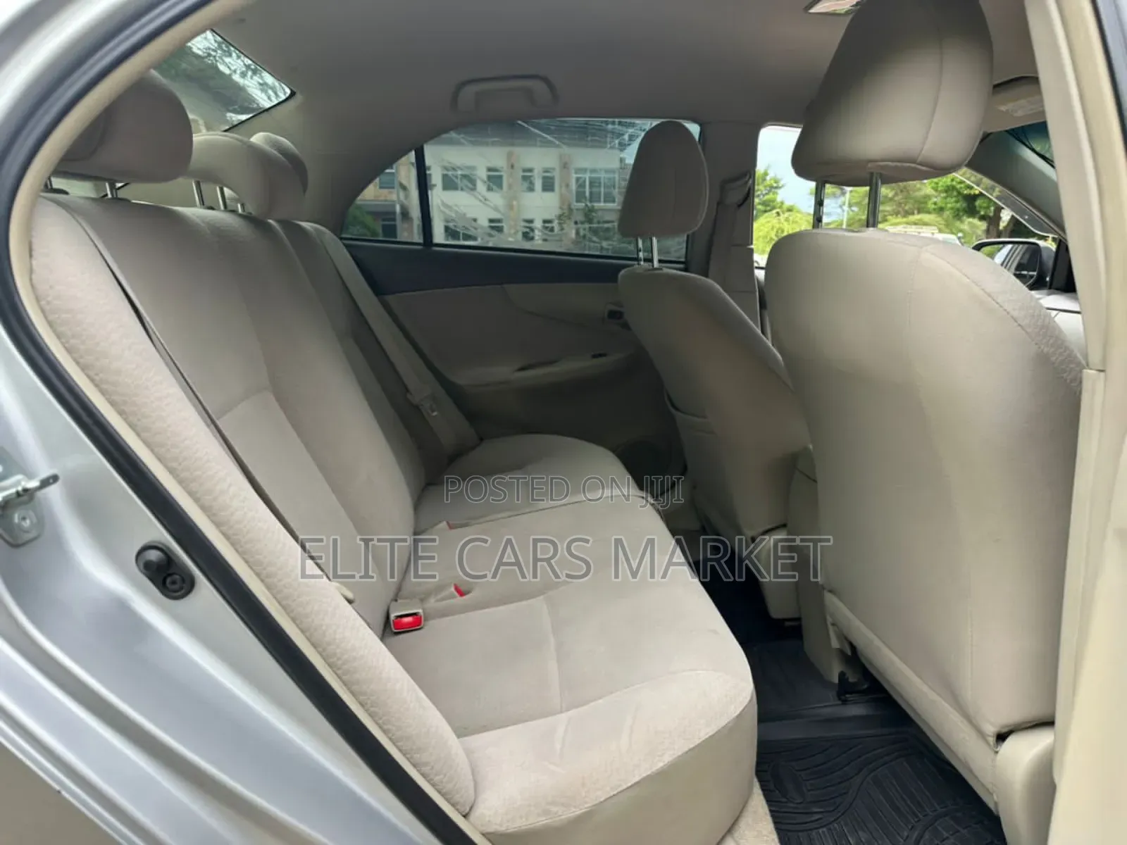 Toyota Axio 2010 Silver
