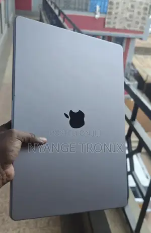 Laptop Apple MacBook Pro 2021 M1 16GB Apple M1 SSD 1T