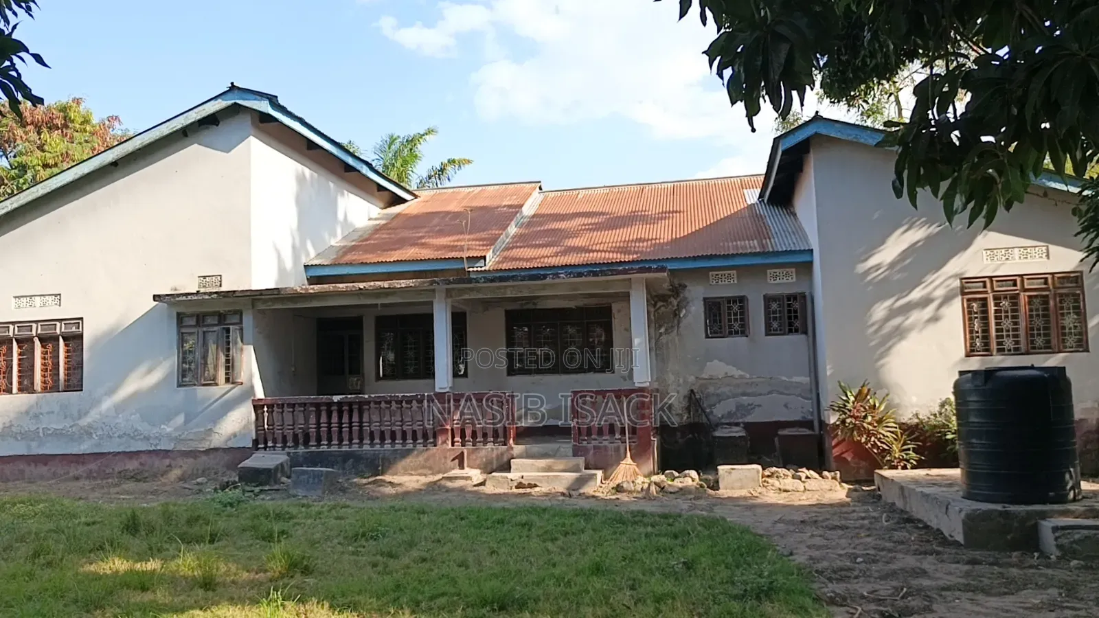 Furnished 4bdrm House in Kirumba for sale