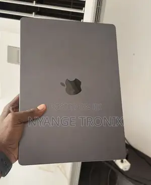 Laptop Apple MacBook Pro 2024 M3 14-inch 8GB Apple M3 SSD 512GB