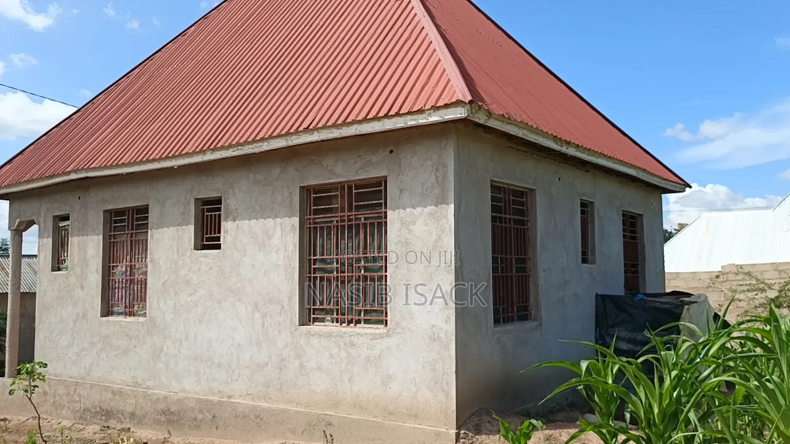 3bdrm House in Mkolani for sale