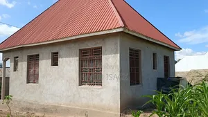 3bdrm House in Mkolani for sale