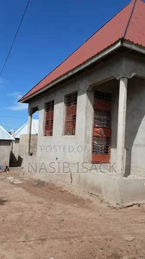 3bdrm House in Mkolani for sale