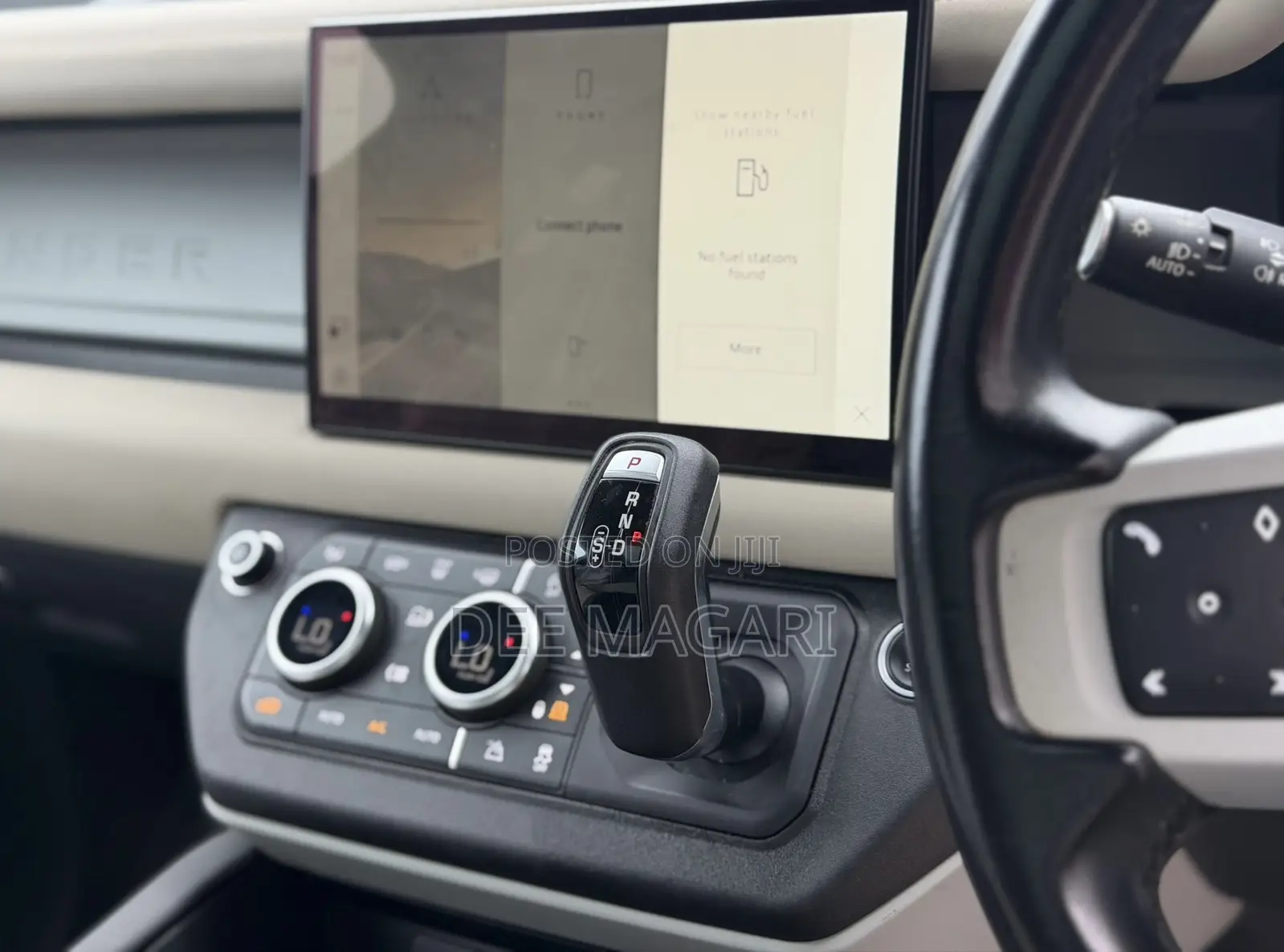 Land Rover Defender X-Dynamic SE 2023 Black