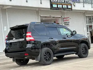 Toyota Land Cruiser Prado 2016 Black