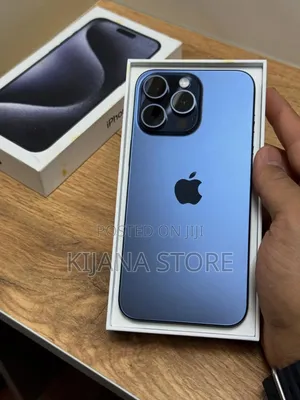 New Apple iPhone 15 Pro Max 256 GB Silver