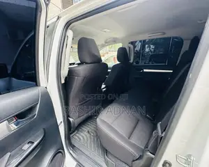 Toyota Hilux 2024 White