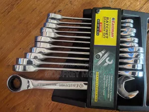 Ratchet Spanner 12 Piece