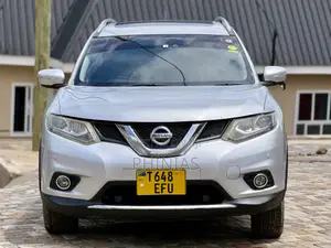 Nissan X-Trail 2015 Silver