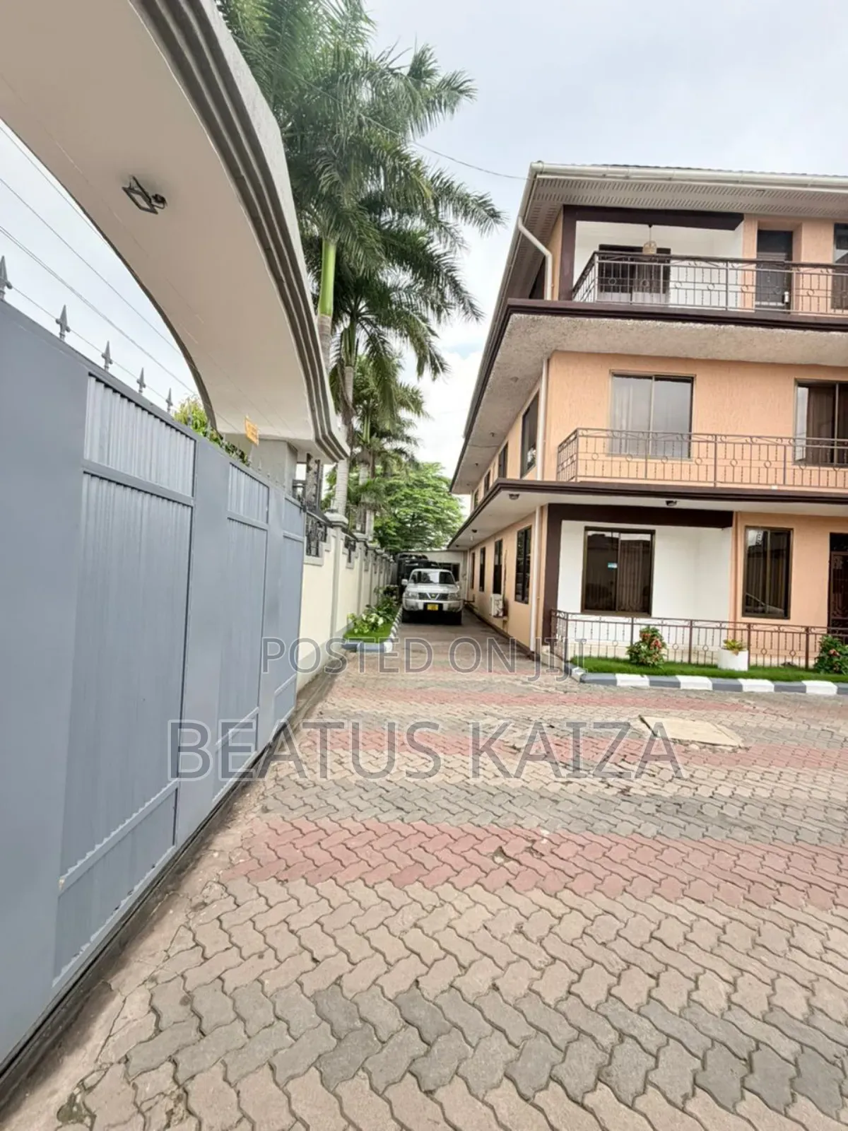 9bdrm Apartment in Kijitonyama Ali Mama for sale