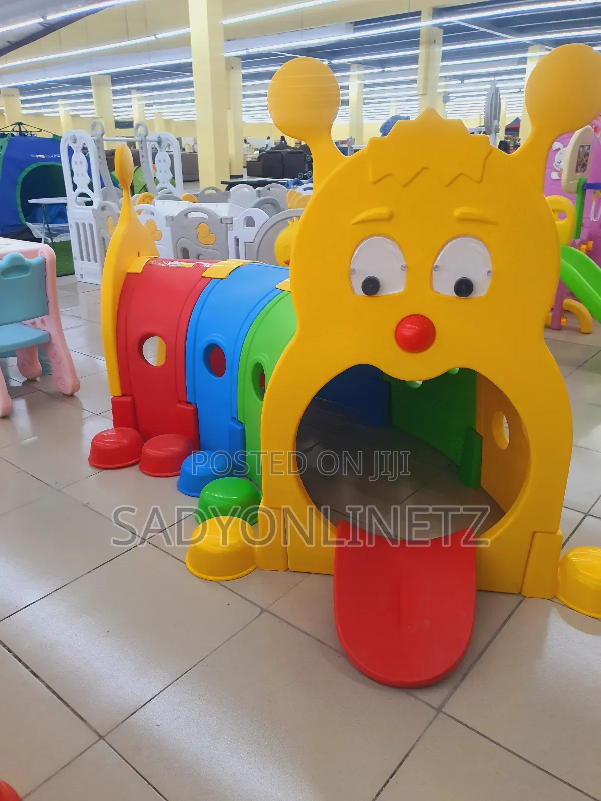 Caterpillar Play Tunnel/Jongoo