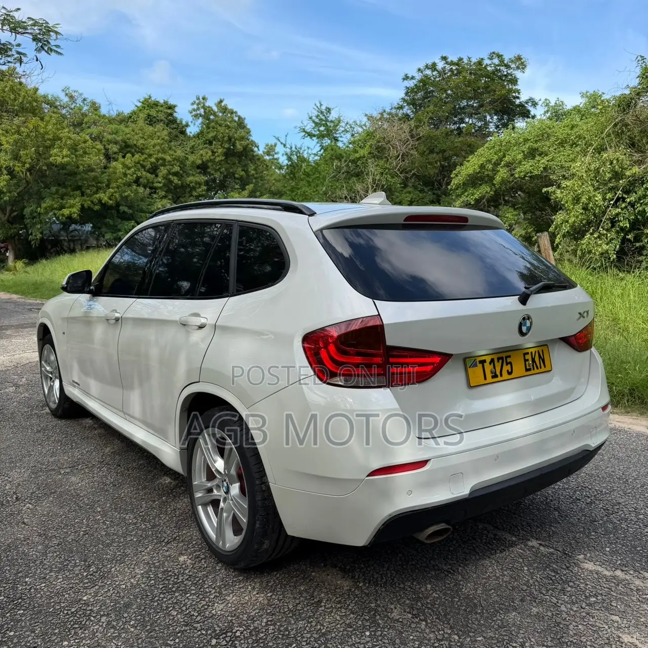 BMW X1 xDrive28i 4dr SUV AWD (2.0L 4cyl Turbo 8A) 2014 White