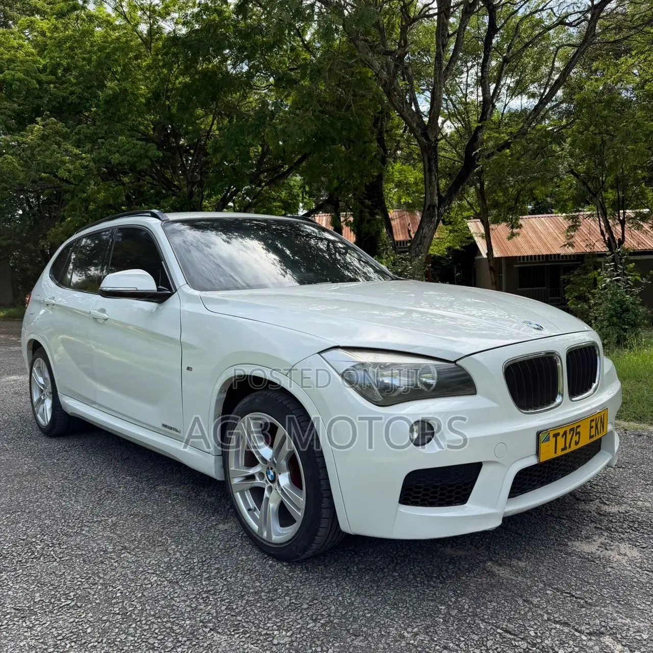 BMW X1 xDrive28i 4dr SUV AWD (2.0L 4cyl Turbo 8A) 2014 White