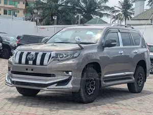 Toyota Land Cruiser Prado 4.0 Petrol TX 2021 Gray
