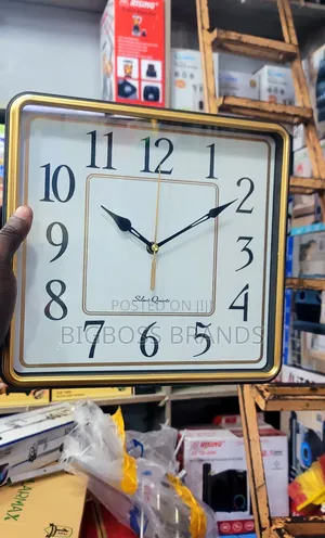 Silent Quartz Square Analogy Wall Clock