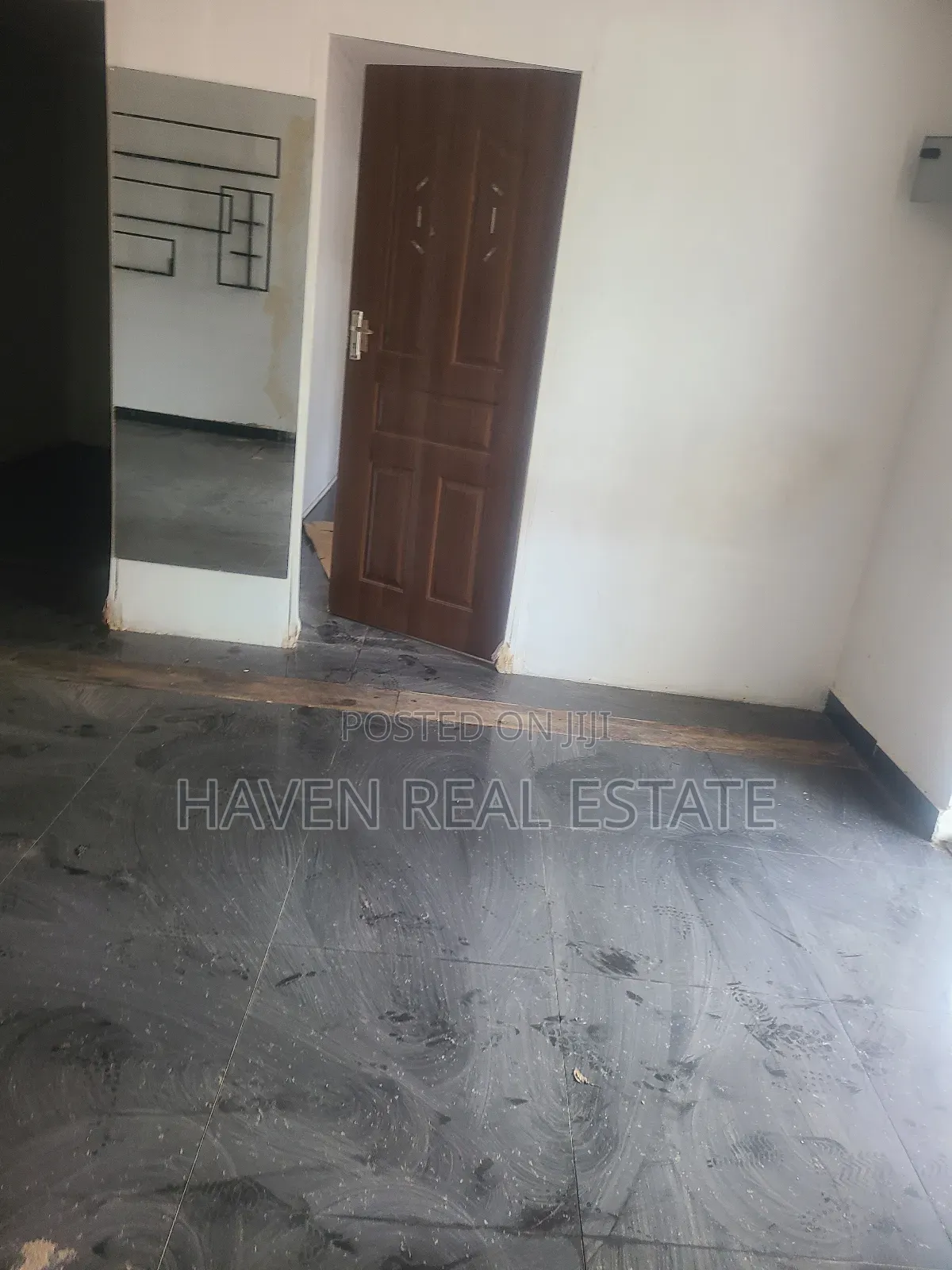 3bdrm Apartment in Mjini for sale