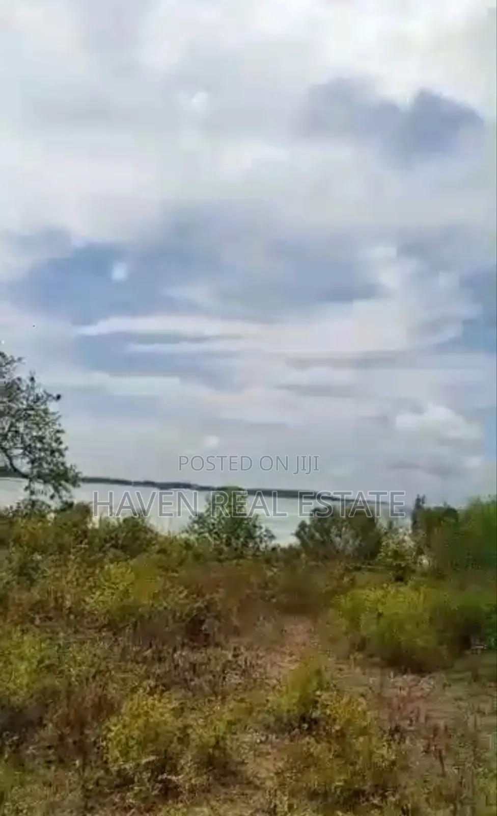 Beach Plot for Sale at Zanzibar Pongwe