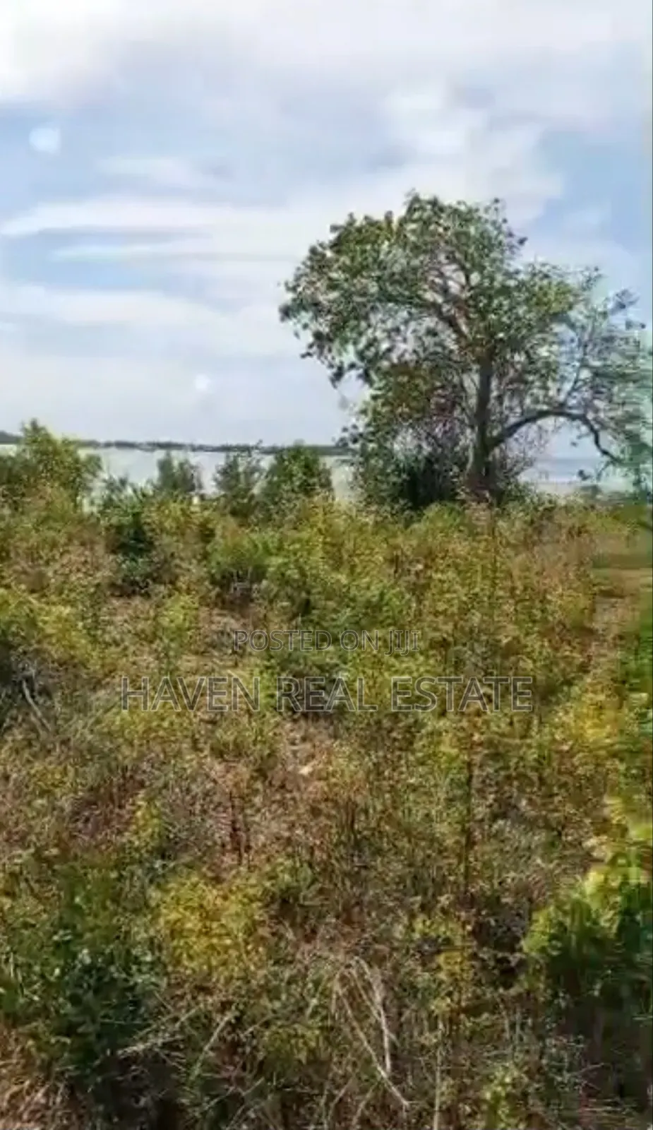 Beach Plot for Sale at Zanzibar Pongwe