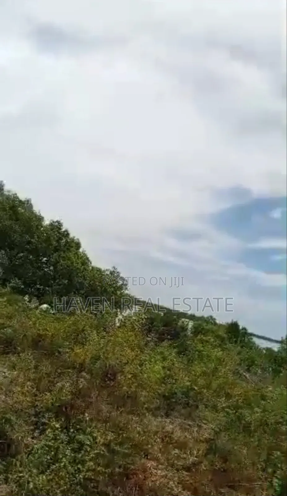 Beach Plot for Sale at Zanzibar Pongwe
