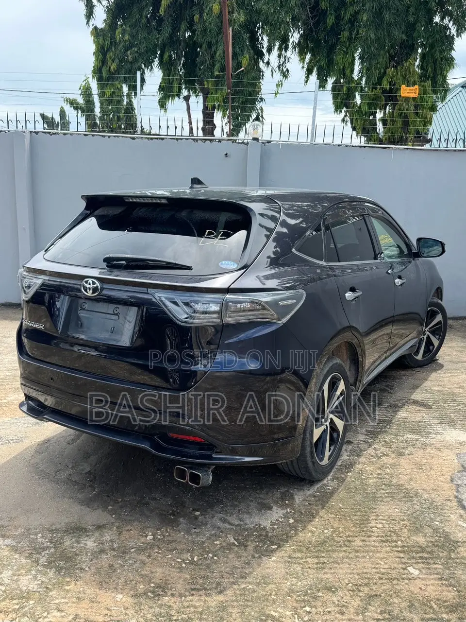 Toyota Harrier 2.0 2014 Blue