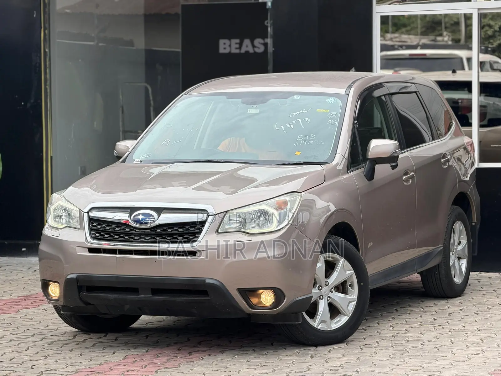 Subaru Forester SV Premium 2014 Gold