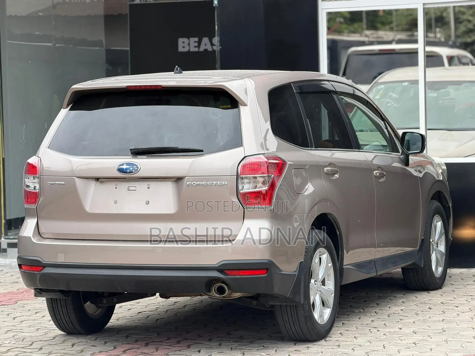 Subaru Forester SV Premium 2014 Gold