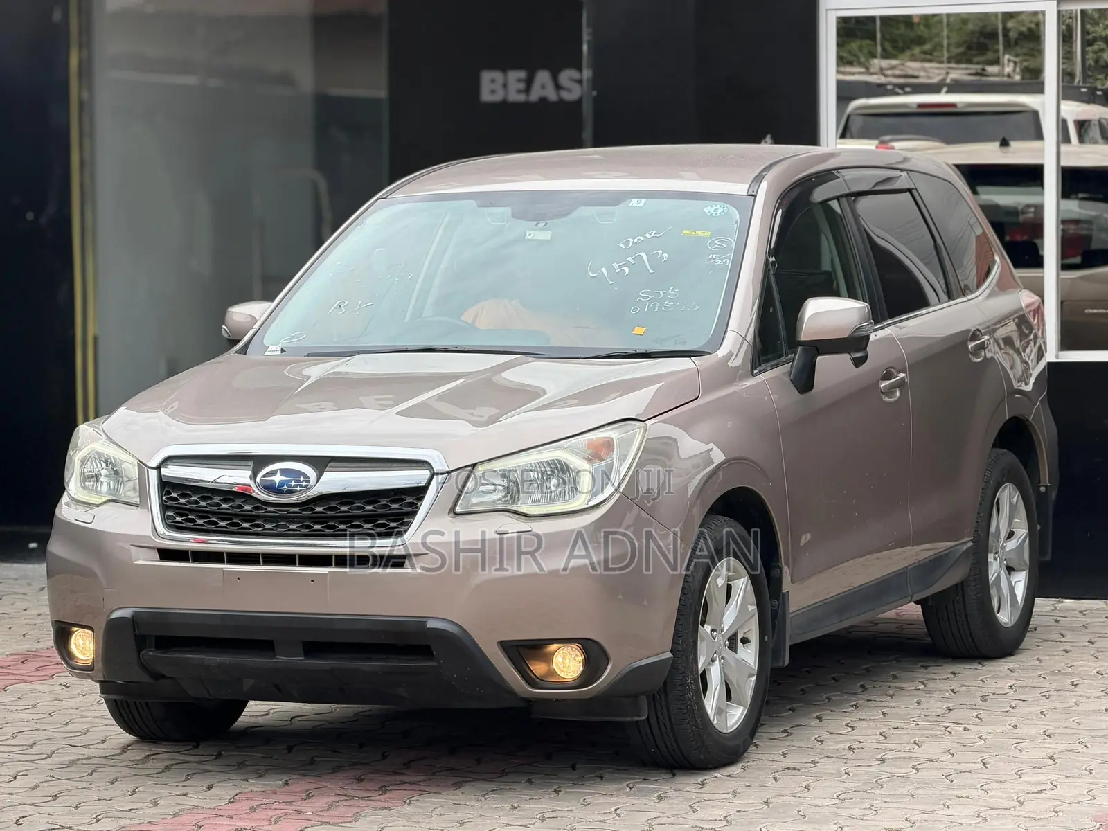 Subaru Forester SV Premium 2014 Gold