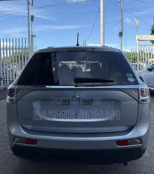 Mitsubishi Outlander 2013 Silver