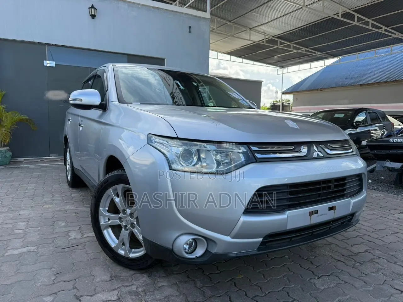 Mitsubishi Outlander 2013 Silver
