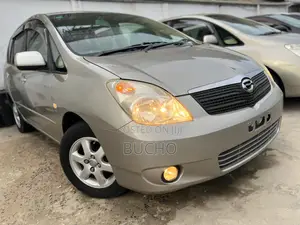 Toyota Corolla Spacio 2003 Gold