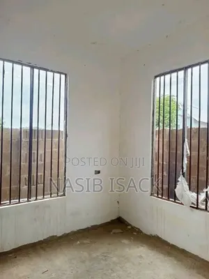 Furnished 8bdrm Apartment in Buswelu for sale