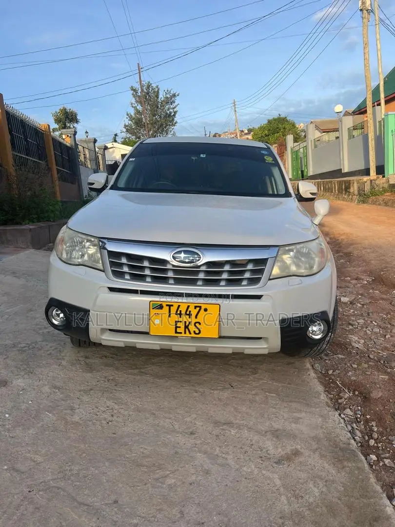 Subaru Forester 2011 White