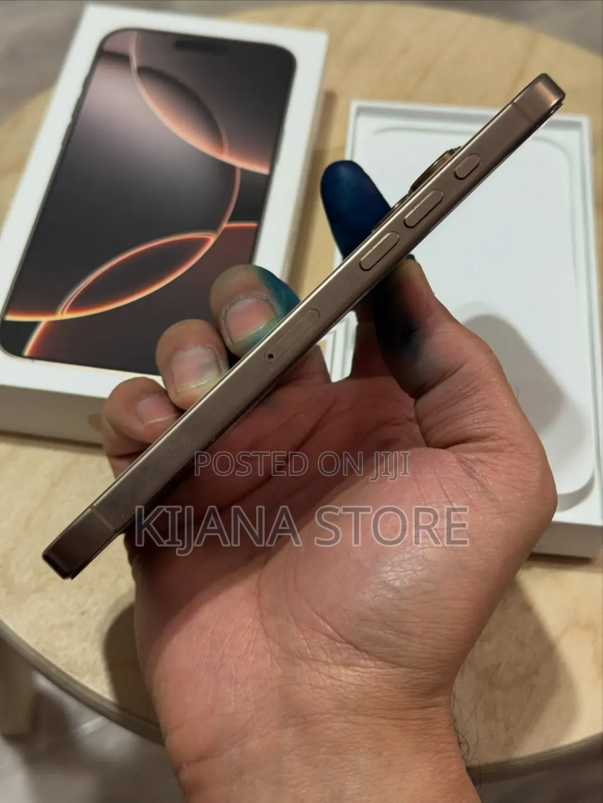 New Apple iPhone 16 Pro Max 256 GB Gold