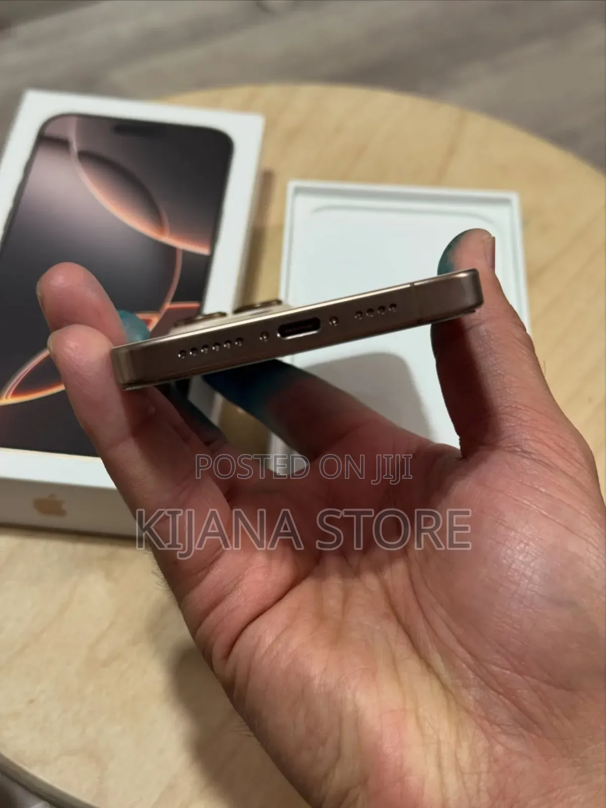 New Apple iPhone 16 Pro Max 256 GB Gold