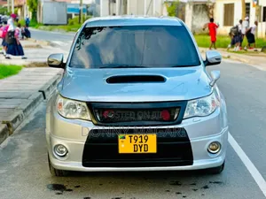 Subaru Forester 2011 Silver