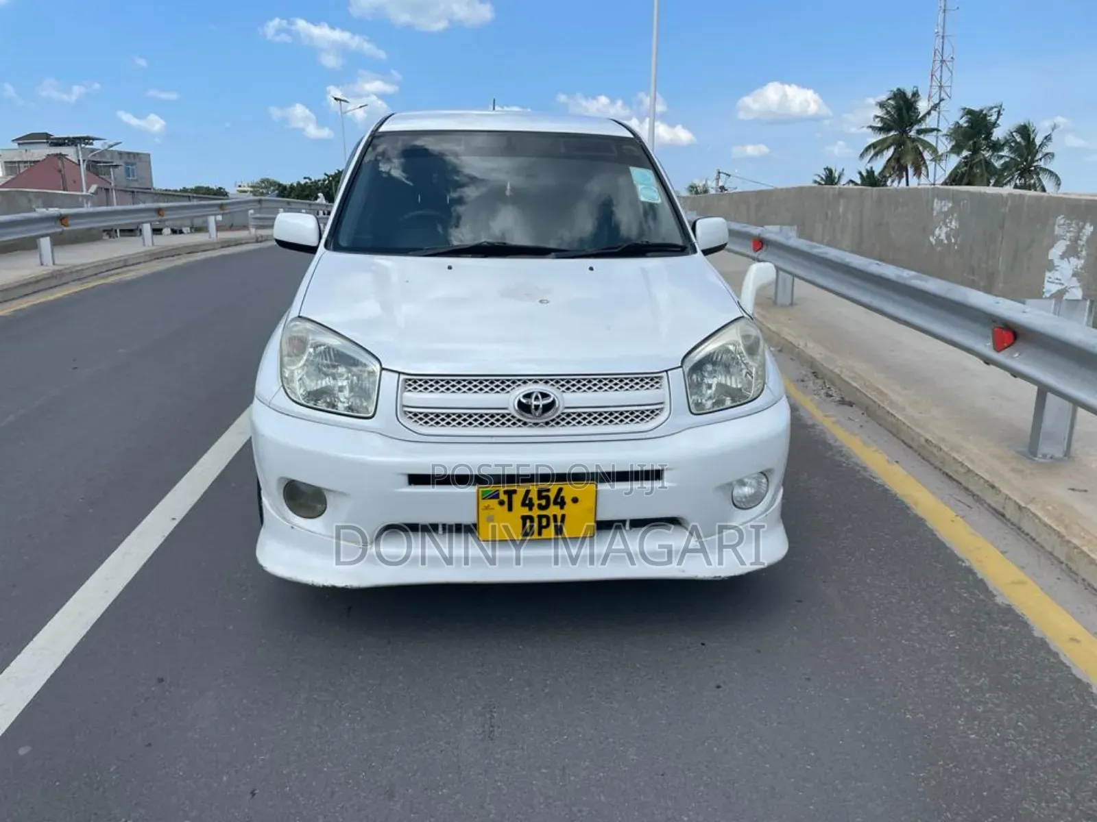 Toyota RAV4 2005 White