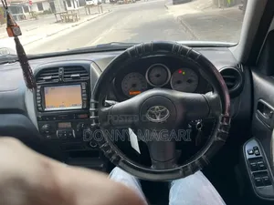 Toyota RAV4 2005 White