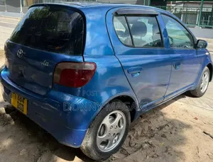 Toyota Vitz 1.3 AWD 3dr 2000 Blue