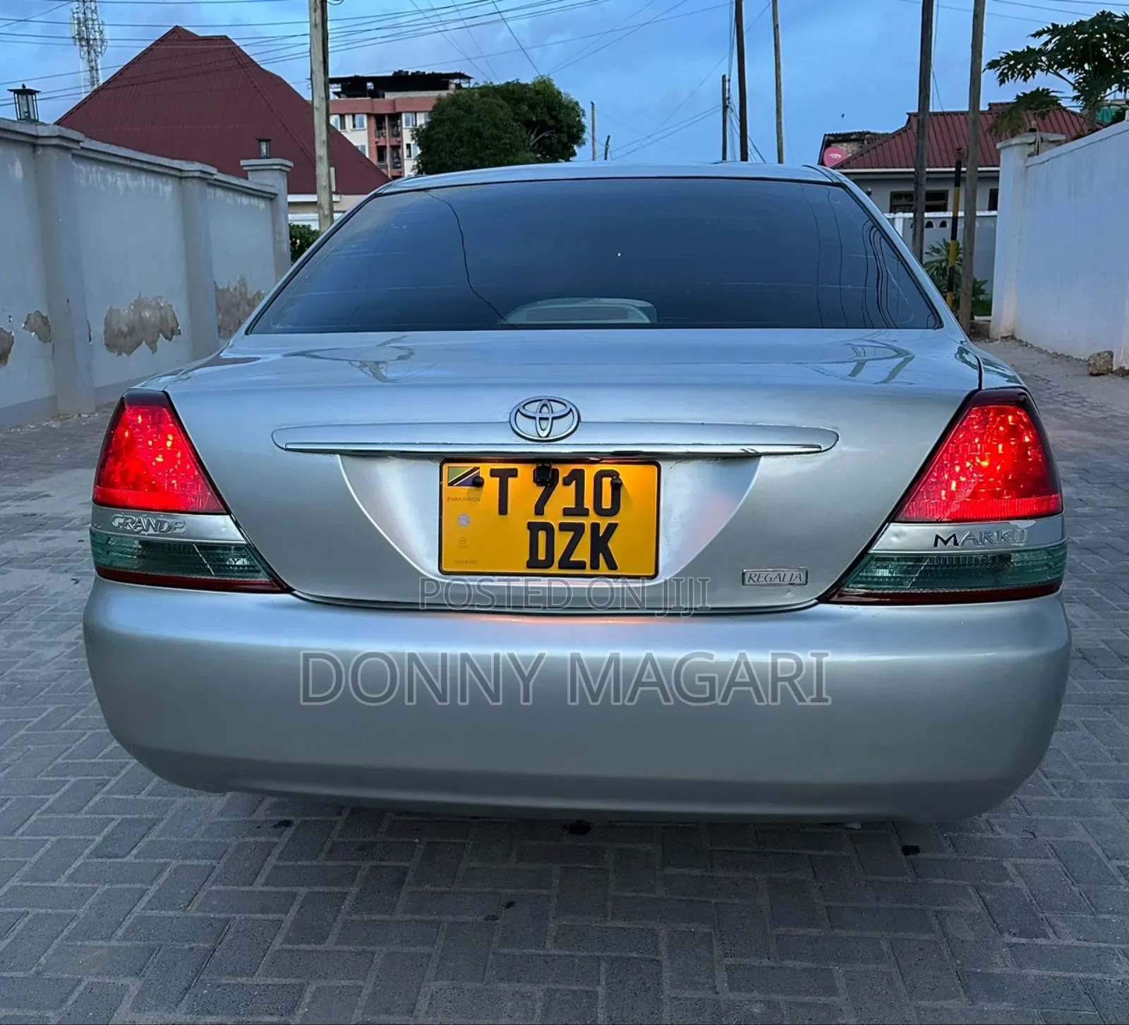 Toyota Mark II 2004 Silver