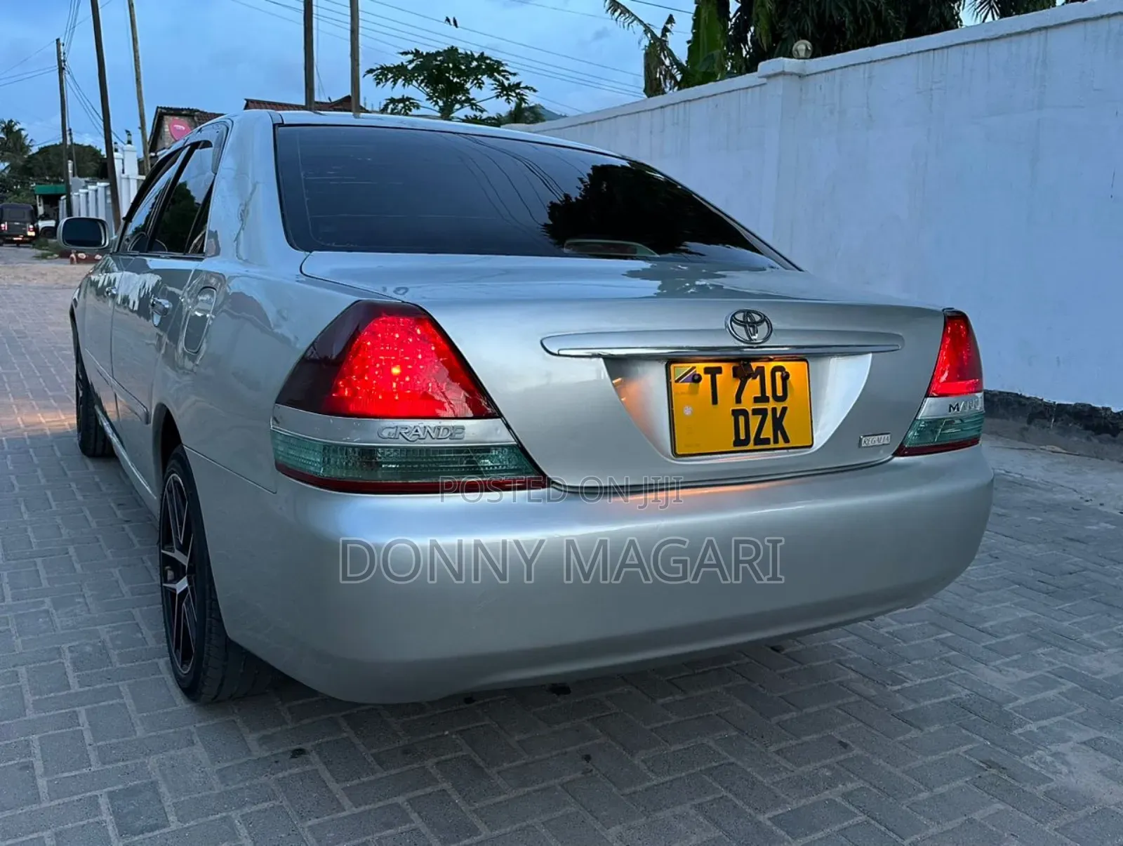 Toyota Mark II 2004 Silver