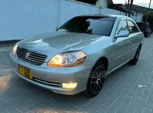 Toyota Mark II 2004 Silver