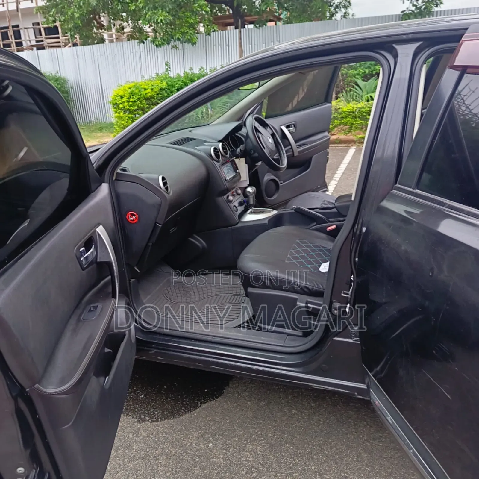 Nissan Dualis 2010 Black