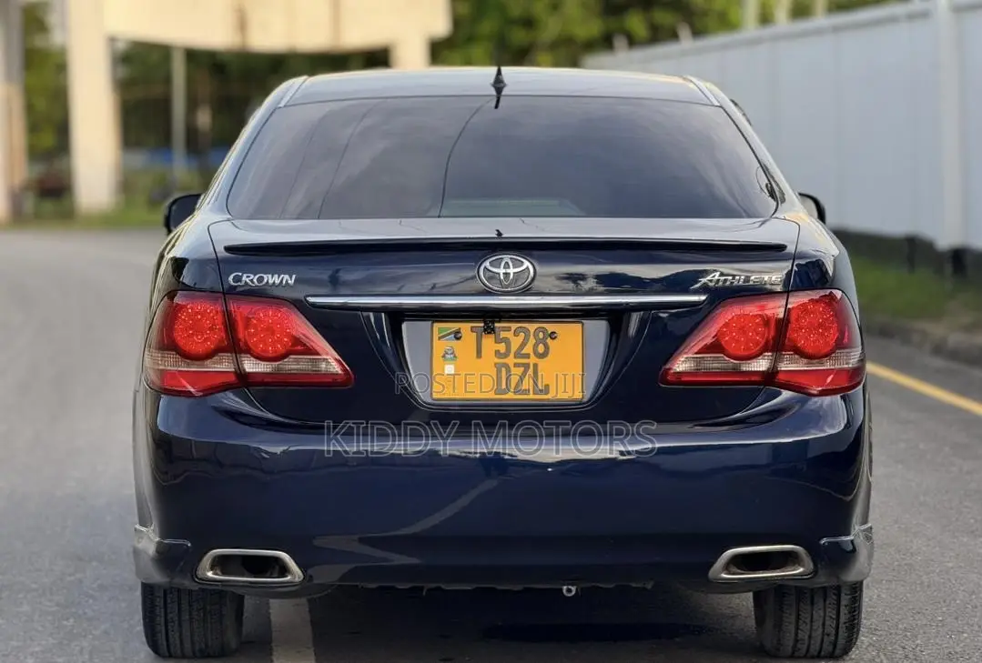 Toyota Crown 2009 Blue